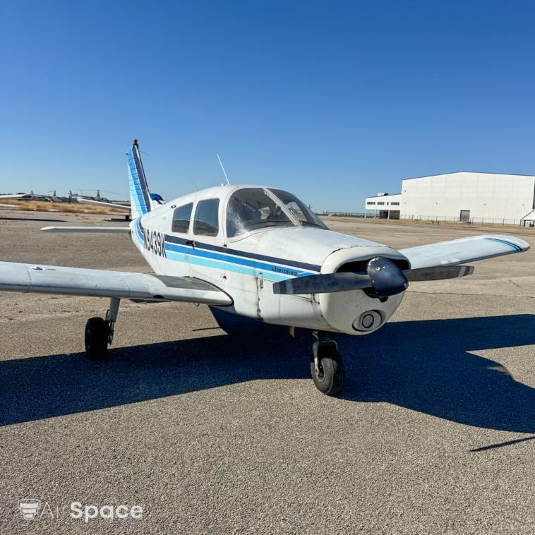 PIPER CHEROKEE 140/160 aircraft image